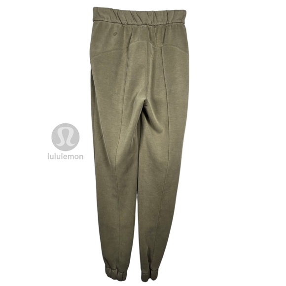 Lululemon Olive Softstreme Pants - Size 2 - Picture 4 of 10